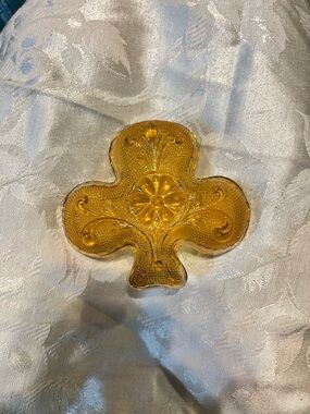 Amber Glass Decorative Clover Dish - Home Art